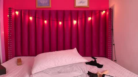 Snapshot of playfuljust_18 chatting on 14, 2, 2025 SAMARA online show from 14, 2, 2025