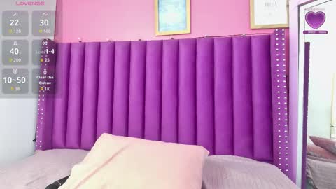 Snapshot of playfuljust_18 chatting on 4, 3, 2026 SAMARA online show from 4, 3, 2026