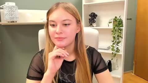 Snapshot of playgirl_valeria chatting on 29, 12, 2024 Valeria online show from 29, 12, 2024