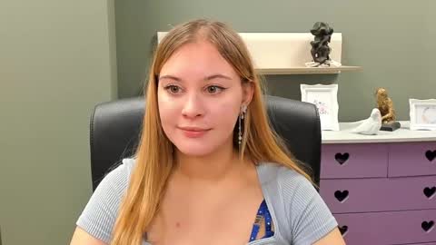 Snapshot of playgirl_valeria chatting on 1, 2, 2025 Valeria online show from 1, 2, 2025