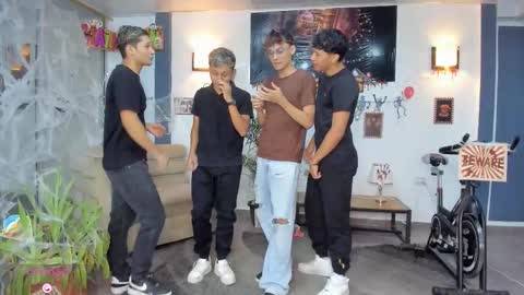   online show from 28, 10, 2025