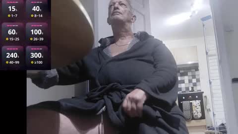 Snapshot of playme828530 chatting on 20, 10, 2025 Play Me online show from 20, 10, 2025