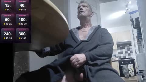 Snapshot of playme828530 chatting on 24, 10, 2025 Play Me online show from 24, 10, 2025