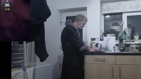 Snapshot of playme828530 chatting on 16, 11, 2025 Play Me online show from 16, 11, 2025