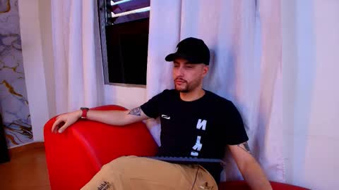 JUAN AND JULI online show from 15, 10, 2025