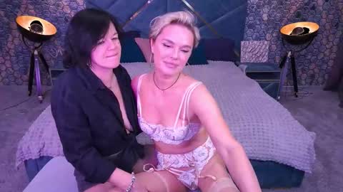 Snapshot of pleasurewecouple chatting on 17, 3, 2026 Ira brunette and Vika blonde online show from 17, 3, 2026