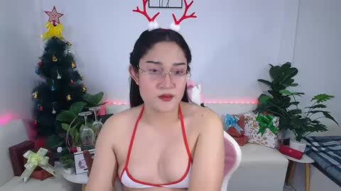 Snapshot of ploysaithailand chatting on 3, 12, 2024 Ploysai online show from 3, 12, 2024