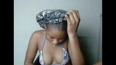 plumnjuicyx online show from 19, 2, 2025