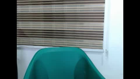 plumnjuicyx online show from 21, 11, 2025