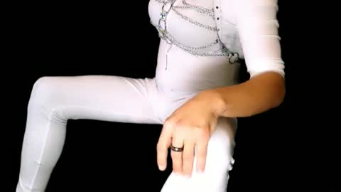 Snapshot of plus1dwt chatting on 11, 10, 2025 QUeeERxySEXMantrix online show from 11, 10, 2025