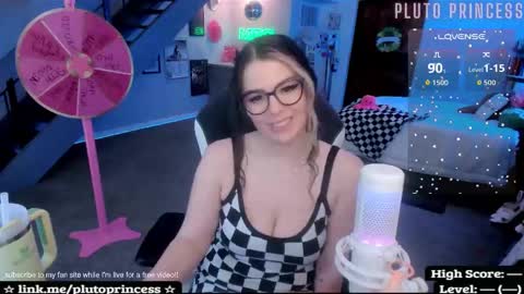 Snapshot of plutoprincess69 chatting on 7, 3, 2026 Pluto Princess online show from 7, 3, 2026