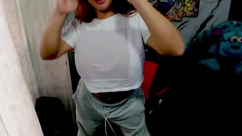 Snapshot of pocahontas_98113116 chatting on 2, 10, 2025 lesly pagina azul pocahontas982 online show from 2, 10, 2025