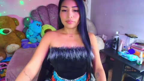 Snapshot of pocahontas_cute chatting on 28, 5, 2026 Nicole online show from 28, 5, 2026