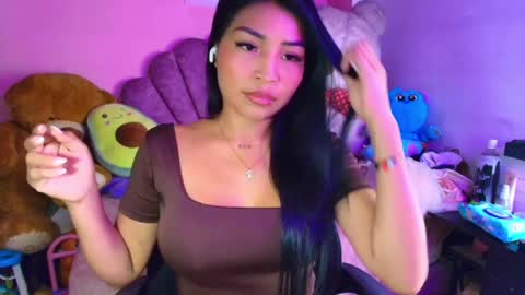 Snapshot of pocahontas_cute chatting on 2, 6, 2026 Nicole online show from 2, 6, 2026