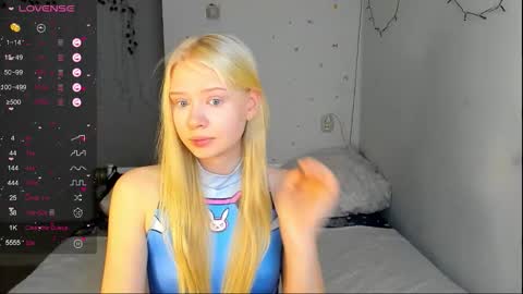 Snapshot of pocet_barbie chatting on 22, 11, 2025 Mary online show from 22, 11, 2025