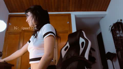 IG ipoetica  online show from 4, 2, 2025