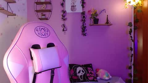 Snapshot of poison_liv chatting on 25, 9, 2025 poison_liv online show from 25, 9, 2025