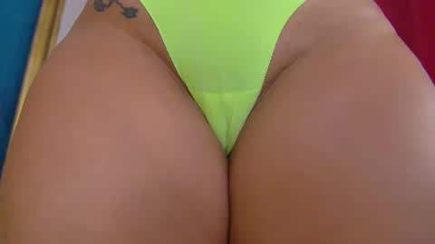 poison_milf_ online show from 21, 9, 2025