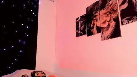 Willow                      Hours 12pm to 630pm Colombian time FRIDAY AND SUNDAY FREE DAYS online show from 6, 2, 2025