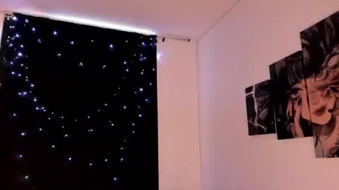 Willow                      Hours 12pm to 630pm Colombian time FRIDAY AND SUNDAY FREE DAYS online show from 24, 2, 2025