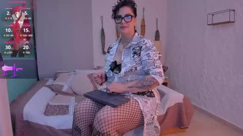 Snapshot of poisson_ivy_ chatting on 8, 3, 2025 poisson_ivy_ online show from 8, 3, 2025