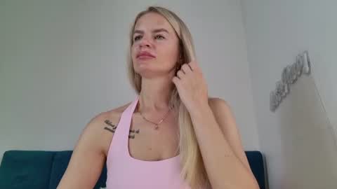Snapshot of pokemon7ik chatting on 22, 7, 2026 Karolina online show from 22, 7, 2026