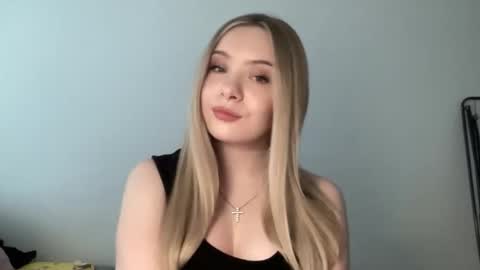 polishangel222 online show from 23, 4, 2026