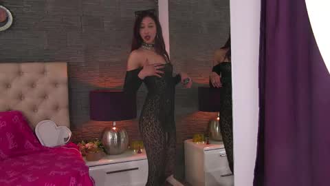 polly_curiouss online show from 14, 5, 2026