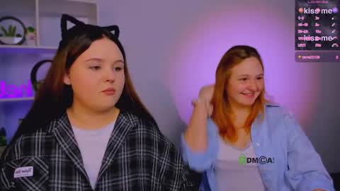 Snapshot of polly_cute1 chatting on 23, 3, 2026 polly_cute1 online show from 23, 3, 2026