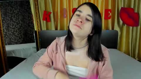 Snapshot of polly_love_ chatting on 22, 2, 2026 Polly online show from 22, 2, 2026