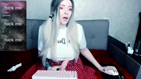 Polly online show from 1, 3, 2025