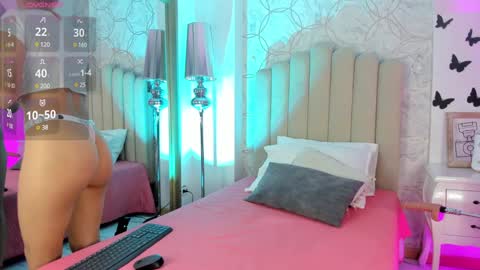 Snapshot of pollygrey_ chatting on 31, 12, 2024 Carolina online show from 31, 12, 2024