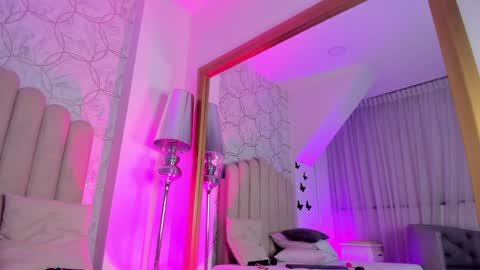 Snapshot of pollygrey_ chatting on 30, 1, 2025 Carolina online show from 30, 1, 2025