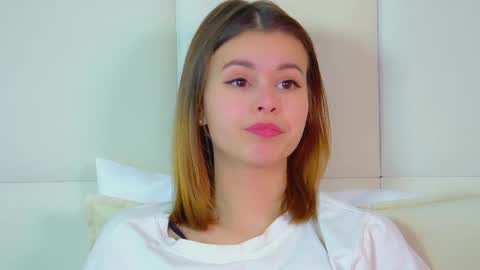 Polly online show from 28, 2, 2025