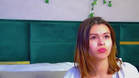 Polly online show from 2, 3, 2025