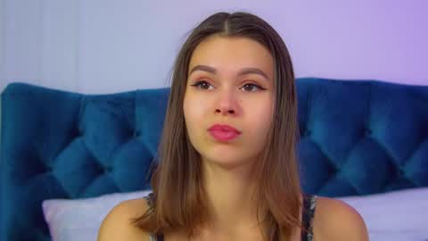 Polly online show from 3, 2, 2026