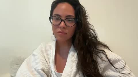 Snapshot of pollyyypocket chatting on 1, 11, 2025 Polly Pocket online show from 1, 11, 2025