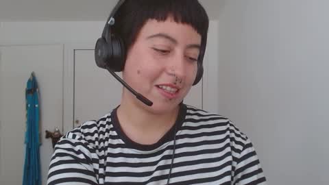 Poly online show from 11, 9, 2025