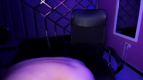 poly sasha  online show from 6, 1, 2026