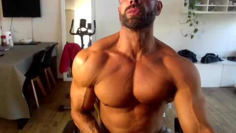 popopo0 online show from 3, 12, 2025