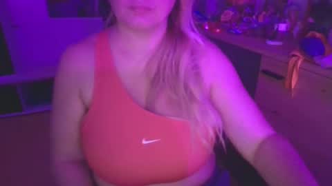 MelissOfficial online show from 20, 12, 2025