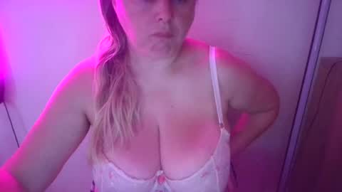 Snapshot of pornbusty chatting on 8, 7, 2026 MelissOfficial online show from 8, 7, 2026
