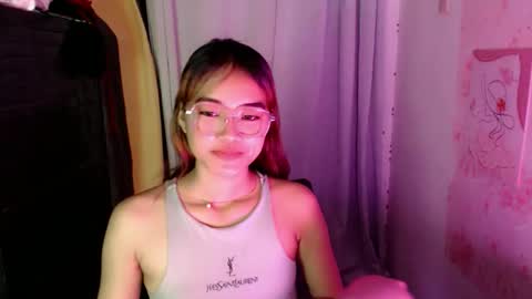 pornstar_kia online show from 28, 4, 2026