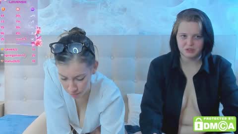 Snapshot of porshes chatting on 12, 12, 2024 HERES SILVIA AND OlIVIA WELCOME EVERYONE LOVENSE DOMI REACT TO YOUR TIPS LETS MAKE A GREAT SHOW TOGETHER online show from 12, 12, 2024