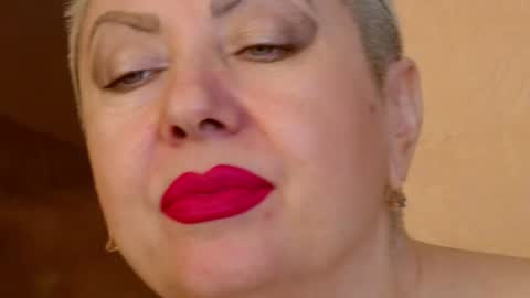 Snapshot of posh_lady chatting on 17, 10, 2025 LADY POSH online show from 17, 10, 2025