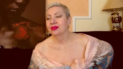 Snapshot of posh_lady chatting on 22, 10, 2025 LADY POSH online show from 22, 10, 2025