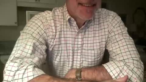 Snapshot of post01card chatting on 11, 9, 2025 Post online show from 11, 9, 2025
