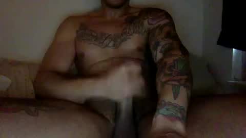 Snapshot of pourlemoment chatting on 11, 10, 2025 pourlemoment online show from 11, 10, 2025