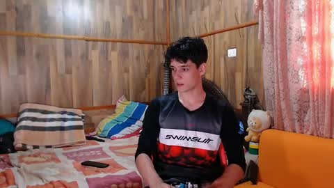 chris independent  online show from 28, 1, 2025