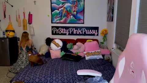 Evangeline Eva Darling online show from 17, 4, 2026